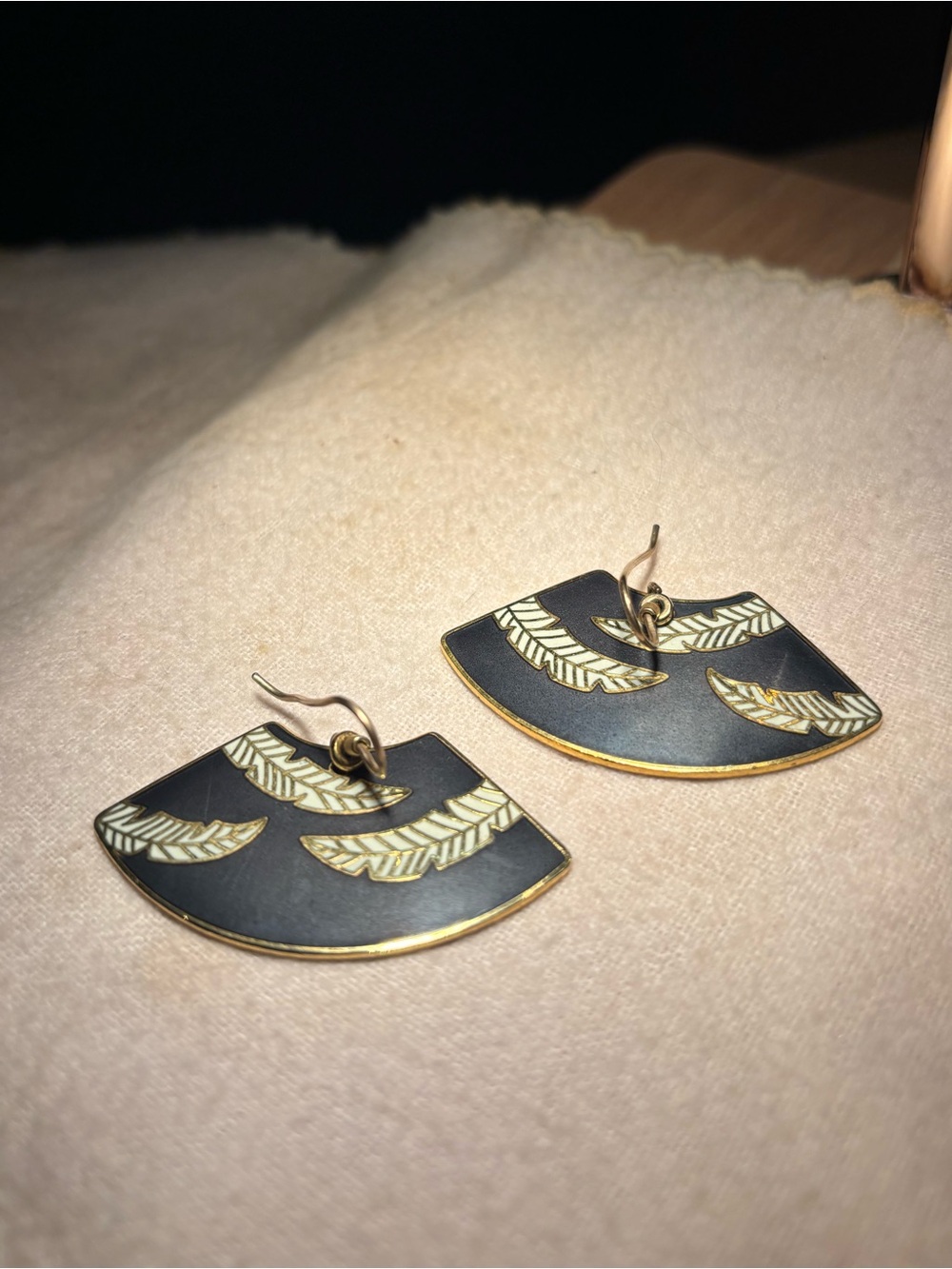 Vintage Laurel Burch Palm Leaves Gold Plated Black Fan Drop Earrings Leaf Inlay
